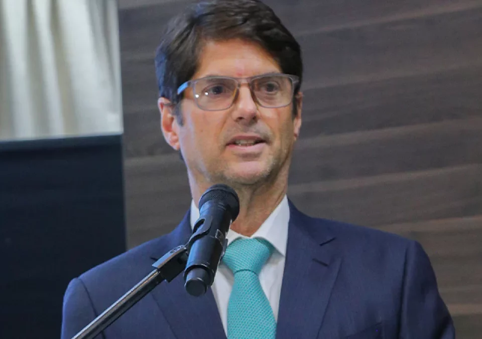 ivan-dumot:-“esperamos-un-crecimiento-continuo-en-las-importaciones,-especialmente-en-automoviles-y-maquinarias”