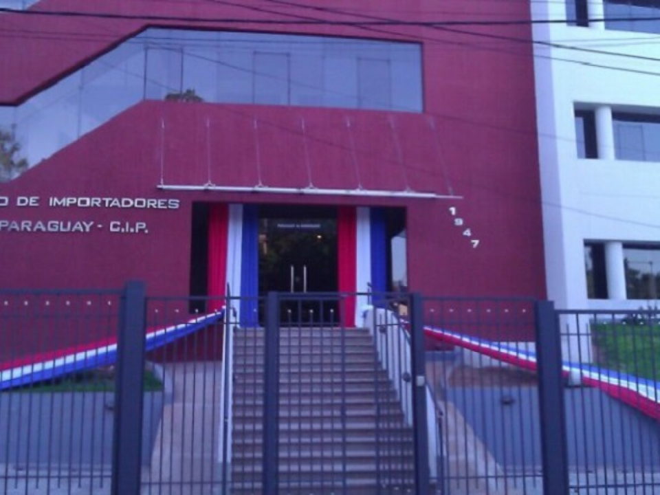 el-tipo-de-cambio-actual-mejora-competitividad,-pero-no-es-sostenible-alega-especialista